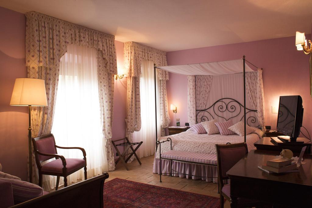 فندق بانيو فينيونيفي  Relais Osteria Dell'Orcia الغرفة الصورة